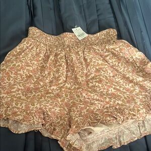 american eagle Floral Print Ruffle Shorts